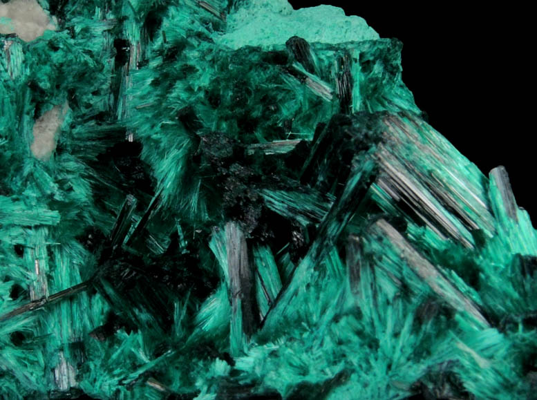 Brochantite from Milpillas Mine, Cuitaca, Sonora, Mexico