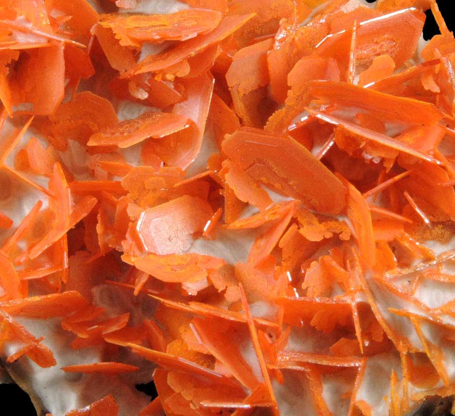 Wulfenite on Calcite from Jianshan Mine, Kuruktag Mountains, 300 km southeast of rmqi, Shanshan County, Xinjiang Uygur Region, China