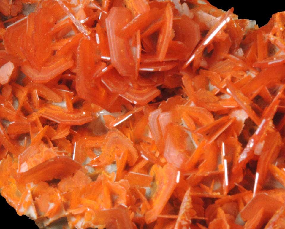 Wulfenite on Calcite from Jianshan Mine, Kuruktag Mountains, 300 km southeast of rmqi, Shanshan County, Xinjiang Uygur Region, China