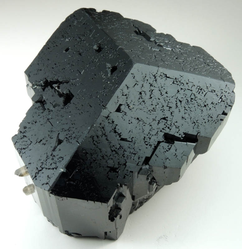 Schorl Tourmaline with minor Quartz and Hyalite Opal from Erongo Mountains, 20 km north of Usakos, Damaraland, Namibia