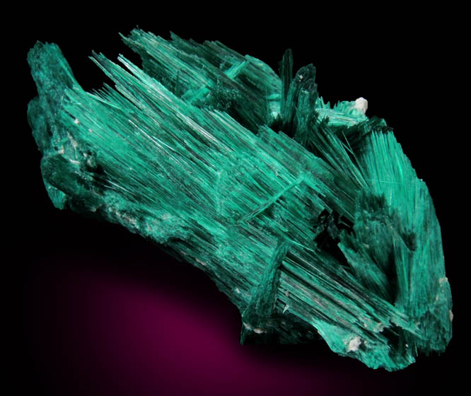 Brochantite from Milpillas Mine, Cuitaca, Sonora, Mexico