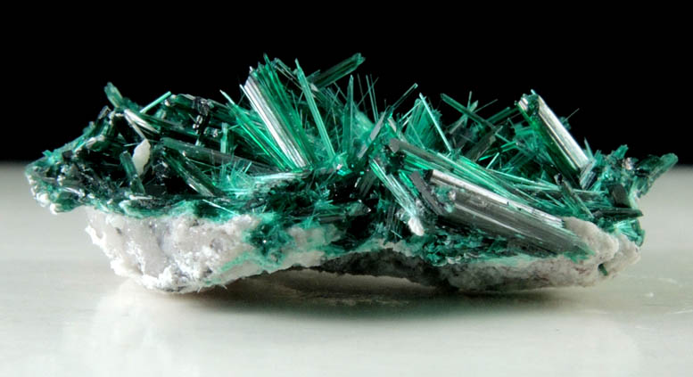 Brochantite from Milpillas Mine, Cuitaca, Sonora, Mexico