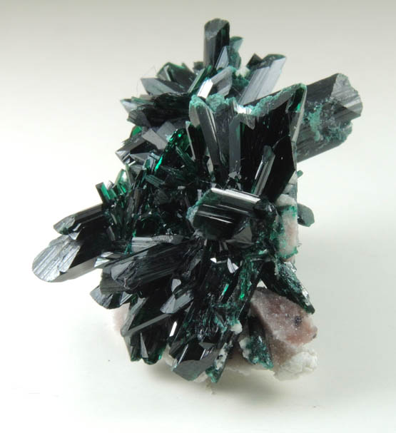 Brochantite from Milpillas Mine, Cuitaca, Sonora, Mexico