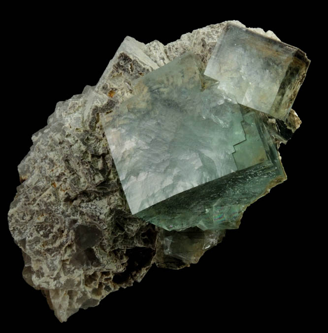 Fluorite with internal phantom-growth zones and inclusions from Yaogangxian Mine, Nanling Mountains, Hunan, China