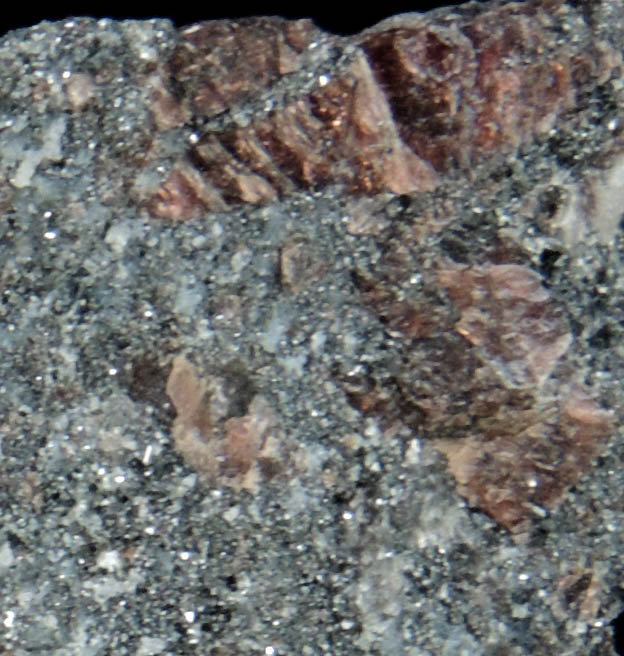 Defernite in Braunite from Kombat Mine, Grootfontein District, Namibia