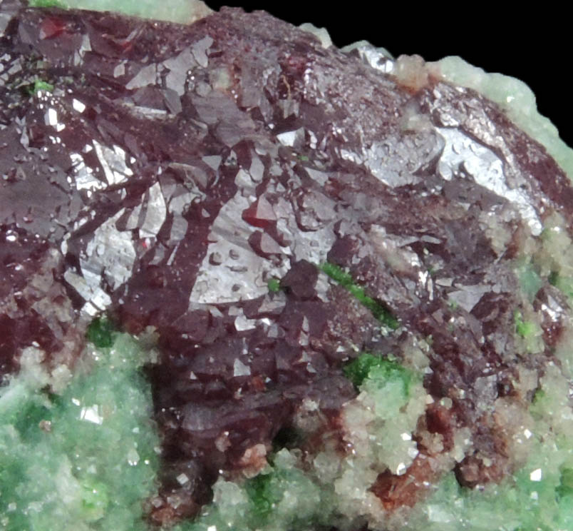 Cuprite with Conichalcite and Calcite from Tsumeb Mine, 3rd Oxide Zone, Otavi-Bergland District, Oshikoto, Namibia