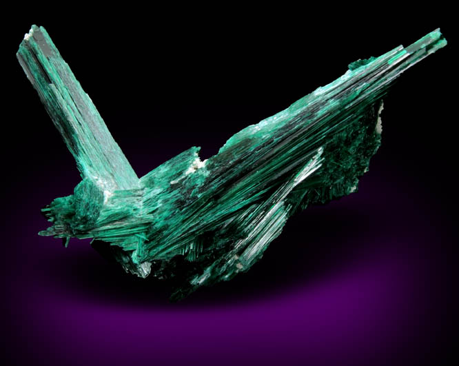 Brochantite from Milpillas Mine, Cuitaca, Sonora, Mexico