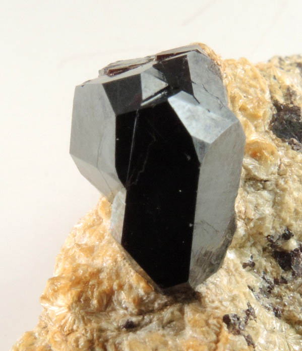 Rutile (twinned crystals) from Champion Mine, 6 km WSW of White Mountain Peak, White Mountains, Mono County, California