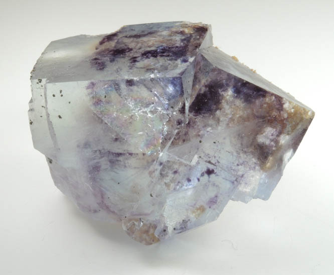 Fluorite with phantom-growth zones from Yaogangxian Mine, Nanling Mountains, Hunan, China