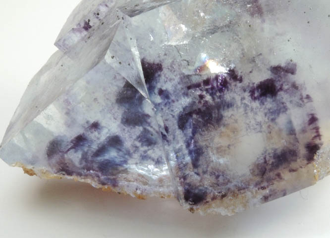 Fluorite with phantom-growth zones from Yaogangxian Mine, Nanling Mountains, Hunan, China