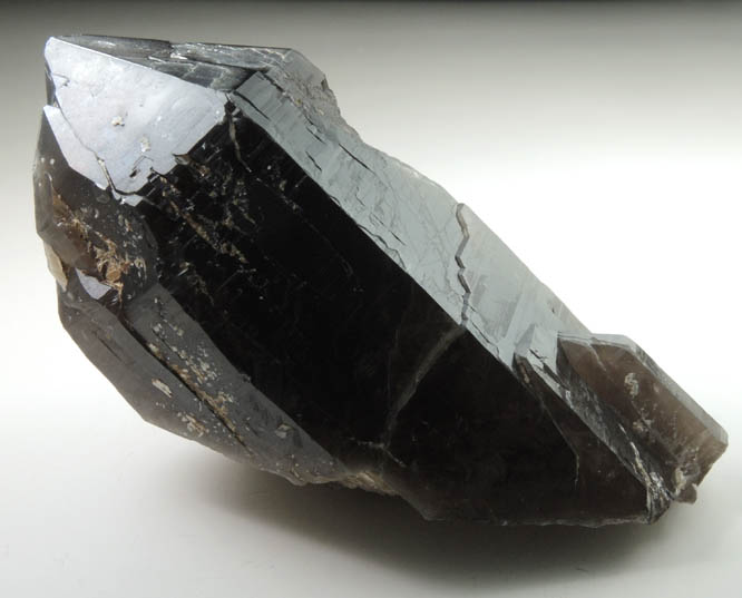 Quartz var. Smoky Quartz (Dauphin Law Twins) from Moat Mountain, west of North Conway, Carroll County, New Hampshire