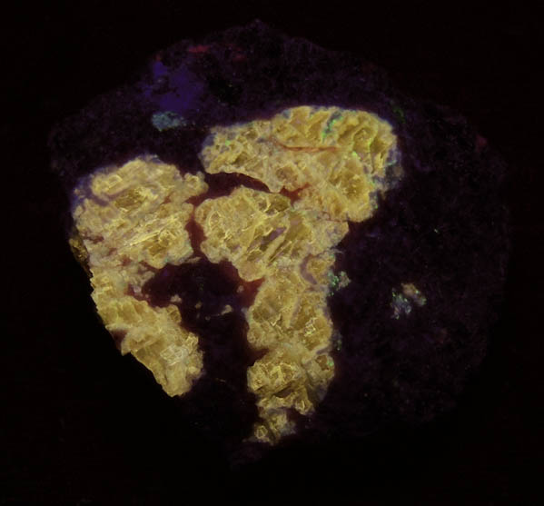 Vlasovite and Gittinsite in Eudialyte from Kipawa Complex, Villedieu Township, Qubec, Canada (Type Locality for Gittinsite)