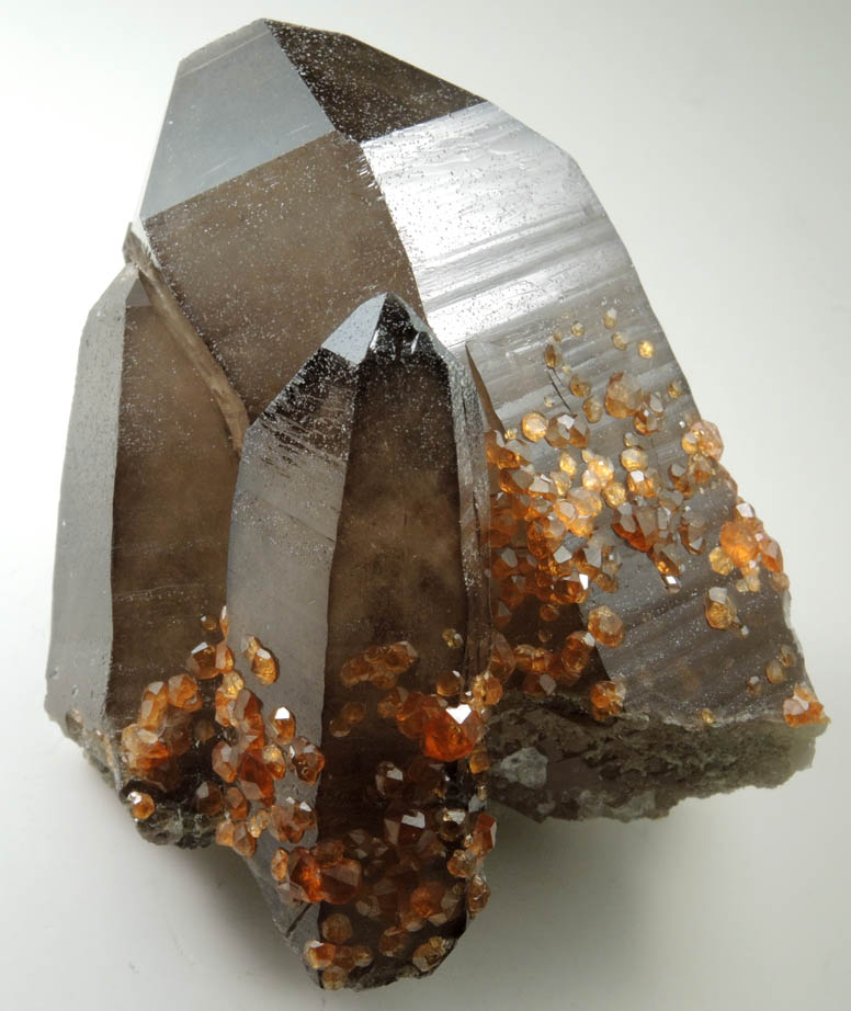 Spessartine Garnet on Smoky Quartz from Tongbei-Yunling District, Fujian Province, China