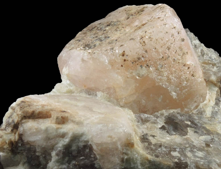 Beryl var. Morganite in Quartz from Gillette Quarry, Haddam Neck, Middlesex County, Connecticut