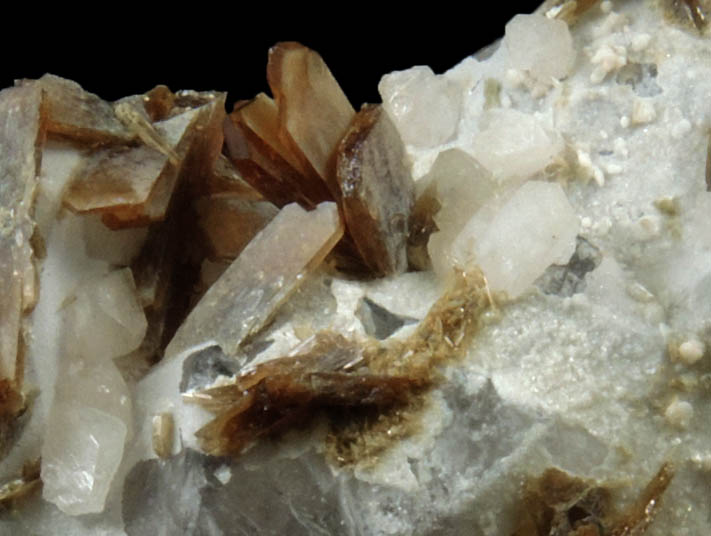 Wardite and Eosphorite on Quartz from Lavra da Ilha, Taquaral, Jequitinhonha River, Minas Gerais, Brazil