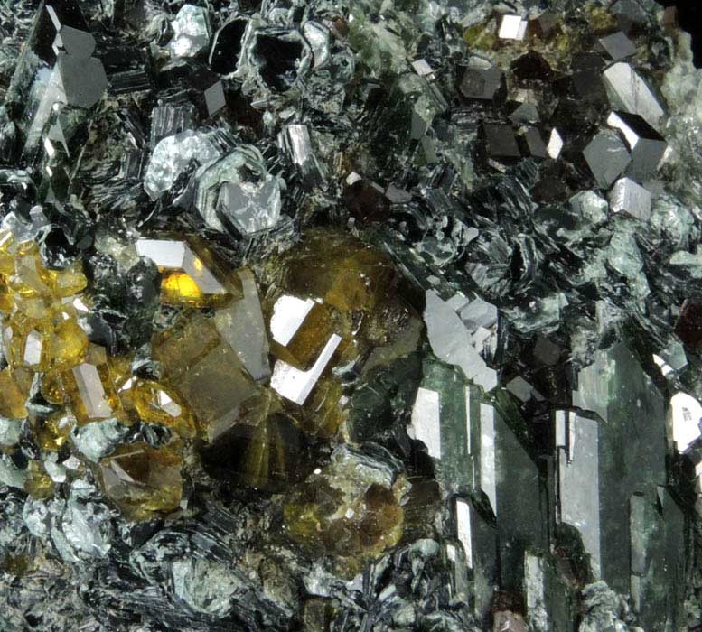 Epidote, Diopside, Grossular, Clinochlore from Marki Khel (southwest of Jalalabad), Nangarhar Province, Afghanistan