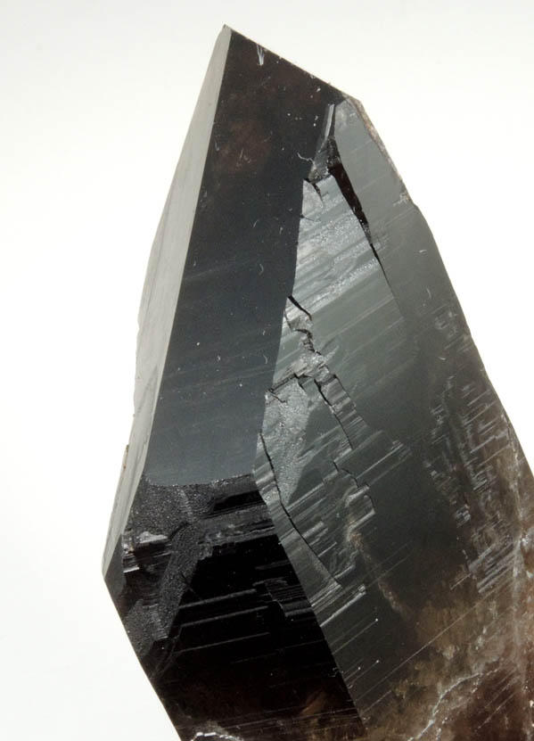 Quartz var. Smoky Quartz (Dauphin Law Twin) from Moat Mountain, west of North Conway, Carroll County, New Hampshire
