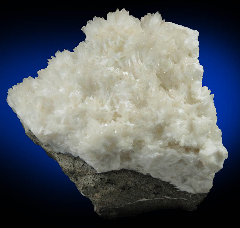 Natrolite on Phonolite from Hammerunterwiesenthal, Erzgebirge, Sachsen, Germany