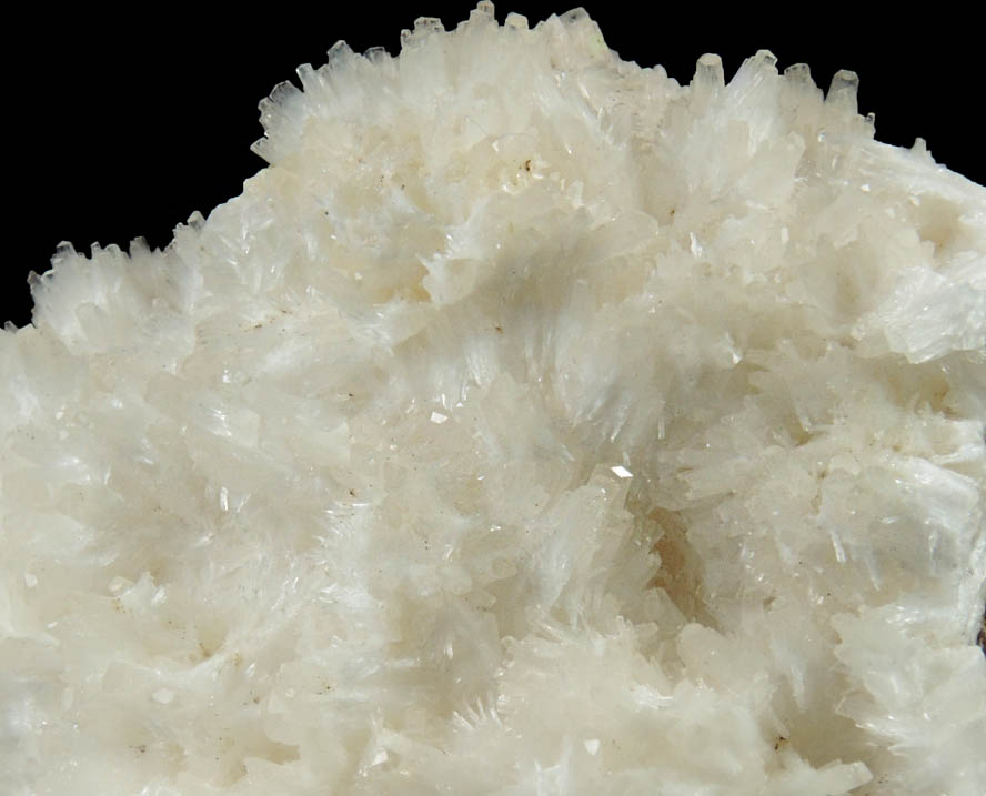 Natrolite on Phonolite from Hammerunterwiesenthal, Erzgebirge, Sachsen, Germany