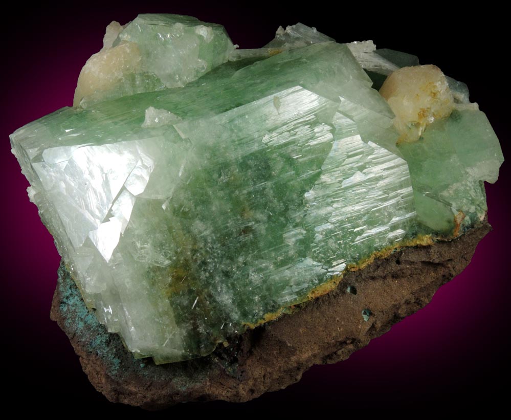 Apophyllite with Stilbite and Scolecite from Bombay Pada Quarry, Mumbai District, Maharashtra, India