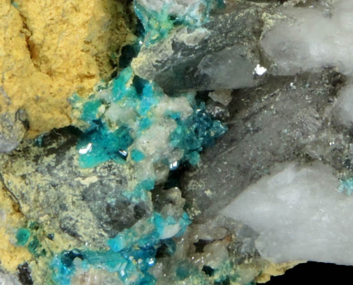 Caledonite, Linarite, Leadhillite, Mimetite, Quartz from Reward Mine, Inyo County, California