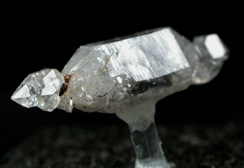 Quartz (doubly-terminated reverse-scepter) from Olin Quarry, Saltville, Virginia