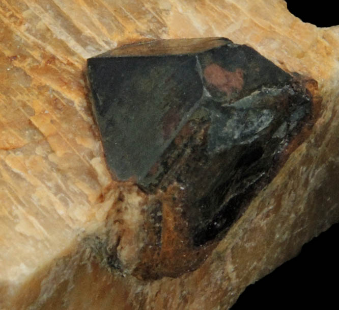 Uraninite in Microcline from Swamp No. 1 Quarry, Topsham, Sagadahoc County, Maine