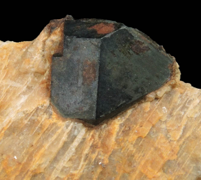 Uraninite in Microcline from Swamp No. 1 Quarry, Topsham, Sagadahoc County, Maine