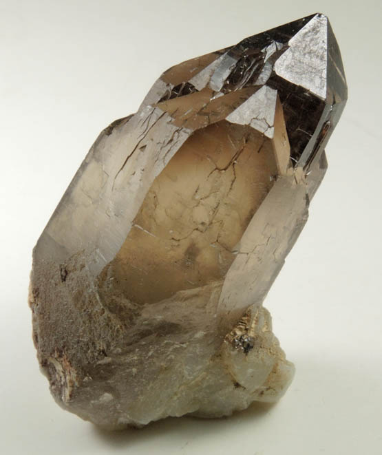 Quartz var. Smoky Quartz (Dauphin Law Twins) from Government Pit, south of Moat Mountain, Albany, Carroll County, New Hampshire