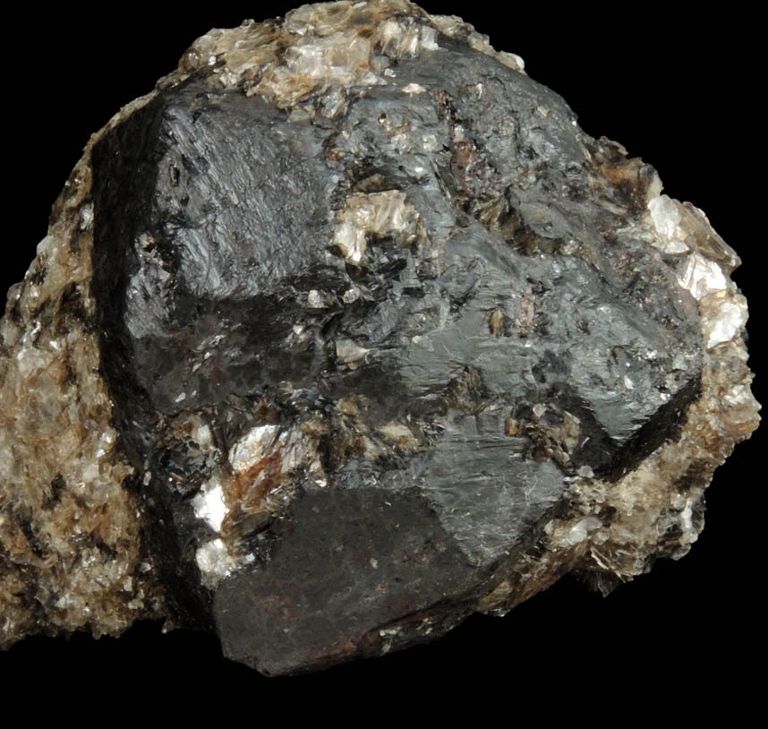 Almandine Garnet in Muscovite from Hedgehog Hill, Peru, Oxford County, Maine