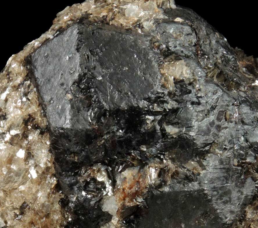 Almandine Garnet in Muscovite from Hedgehog Hill, Peru, Oxford County, Maine