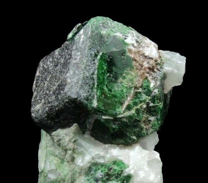 Uvarovite with Chromite inclusions from Outukumpu, Pohjois-Karjala, Finland