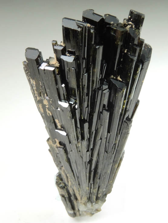 Epidote from Pampa Blanca District, Castrovirreyna Province, Huancavelica, Peru