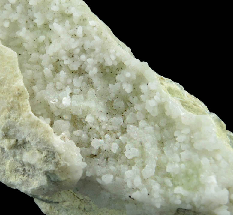 Magnesite on Serpentine from Abandoned I-278 highway exit, north of Deere Park, Staten Island, New York City, Richmond County, New York