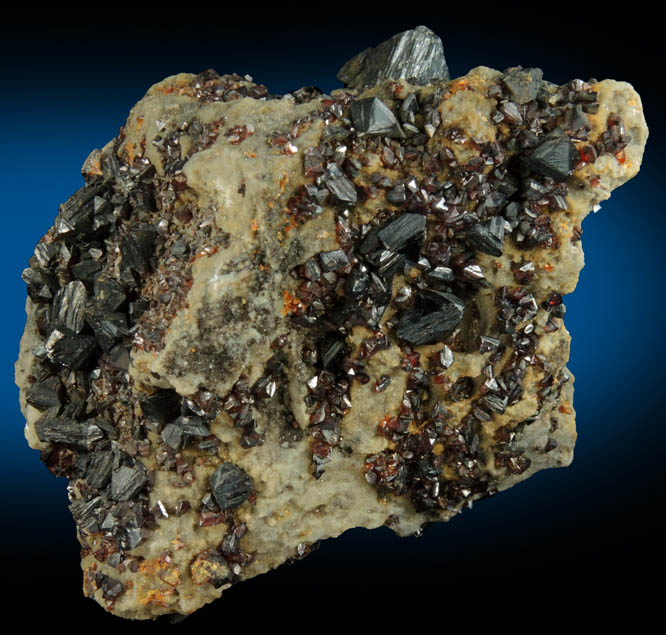 Sphalerite (Spinel-Law twinned crystals) from Viburnum Trend, Reynolds County, Missouri