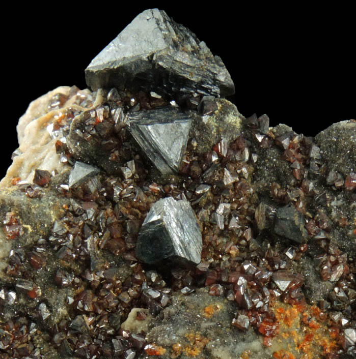 Sphalerite (Spinel-Law twinned crystals) from Viburnum Trend, Reynolds County, Missouri