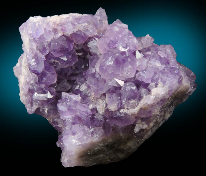 Quartz var. Amethyst Quartz from Pearl Station, Thunder Bay District, Ontario, Canada