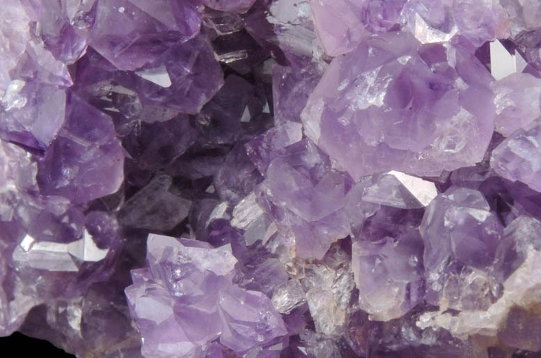 Quartz var. Amethyst Quartz from Pearl Station, Thunder Bay District, Ontario, Canada