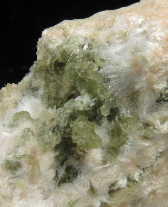 Diaspore on Natrolite from Tvedalen, Larvik, Vestfold, Norway