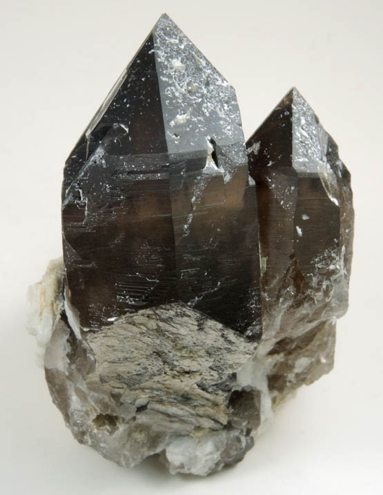 Quartz var. Smoky Quartz (Dauphin Law Twin) from Moat Mountain, west of North Conway, Carroll County, New Hampshire