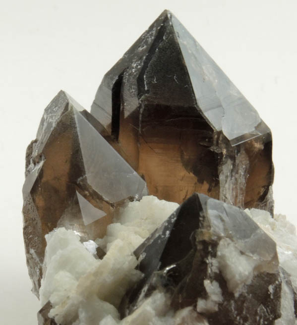 Quartz var. Smoky Quartz (Dauphin Law Twin) from Moat Mountain, west of North Conway, Carroll County, New Hampshire