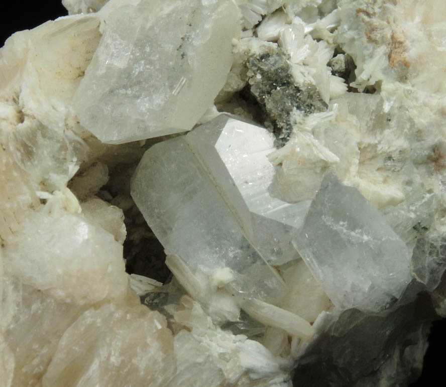 Apophyllite, Stilbite, Laumontite from Upper New Street Quarry, Passaic County, New Jersey