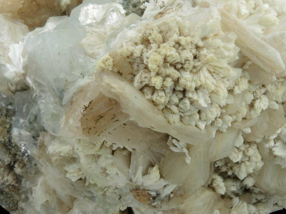 Apophyllite, Stilbite, Laumontite from Upper New Street Quarry, Passaic County, New Jersey