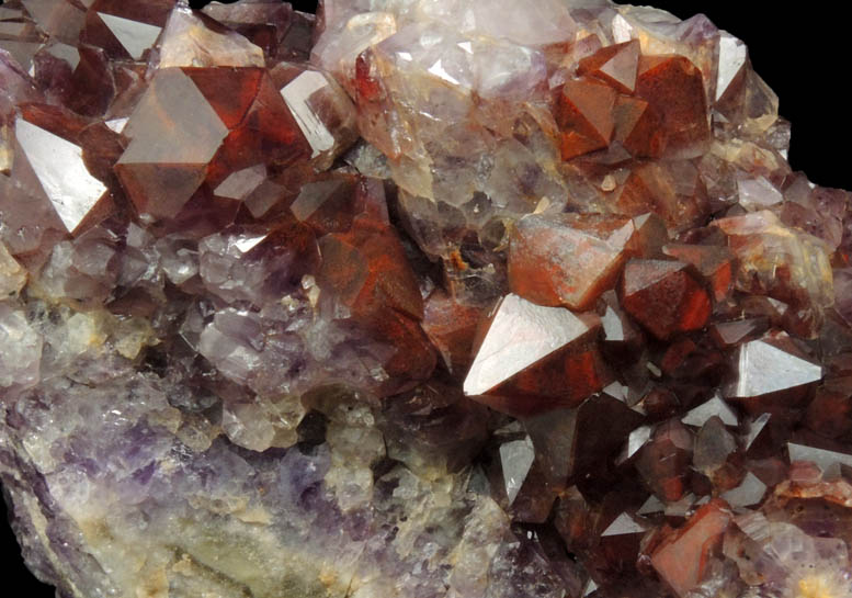 Quartz var. Amethyst Quartz with Hematite inclusions from Pearl Station, Thunder Bay District, Ontario, Canada