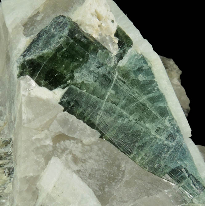 Elbaite Tourmaline, Quartz, Albite from Strickland Quarry, Collins Hill, Portland, Middlesex County, Connecticut