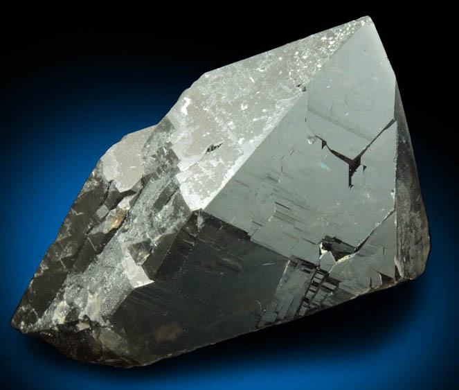 Quartz var. Smoky Quartz (doubly terminated Dauphin Law twinned) from Moat Mountain, west of North Conway, Carroll County, New Hampshire