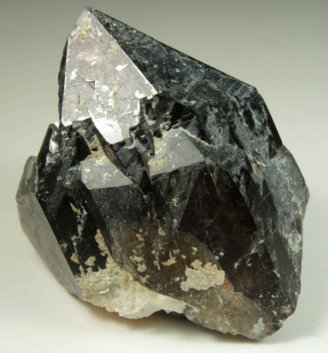 Quartz var. Smoky Quartz (doubly terminated Dauphin Law twinned) from Moat Mountain, west of North Conway, Carroll County, New Hampshire