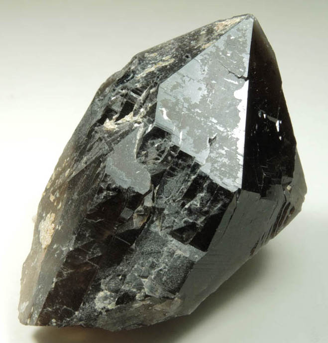 Quartz var. Smoky Quartz (doubly terminated Dauphin Law twinned) from Moat Mountain, west of North Conway, Carroll County, New Hampshire