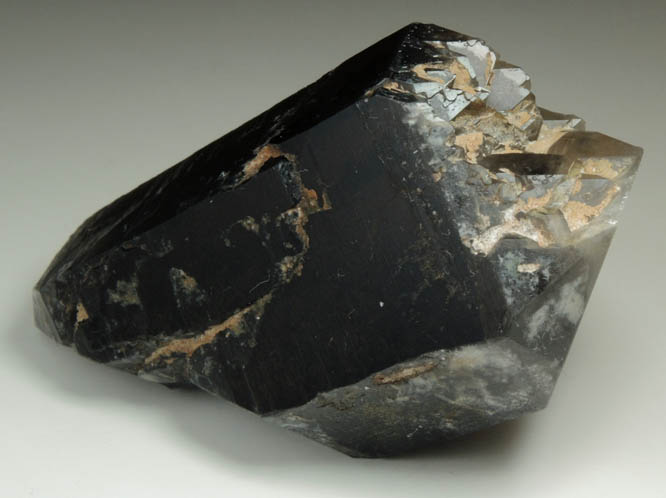 Quartz var. Smoky Quartz (Dauphin-law twins) from Moat Mountain, west of North Conway, Carroll County, New Hampshire