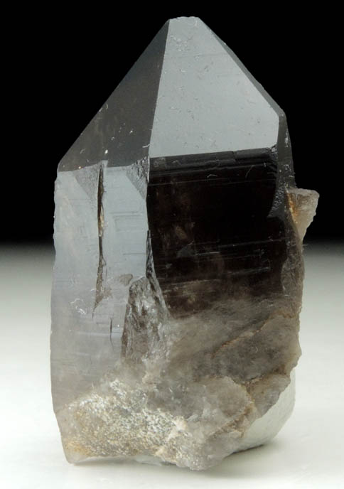 Quartz var. Smoky Quartz (Dauphiné-law twins) from Moat Mountain, west of North Conway, Carroll County, New Hampshire